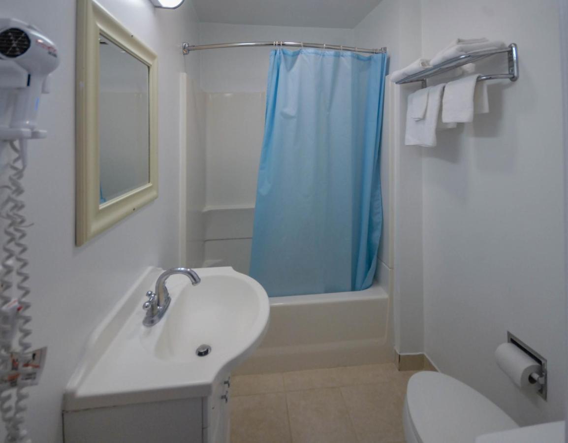 Budget Inn ווטקינס גלן מראה חיצוני תמונה